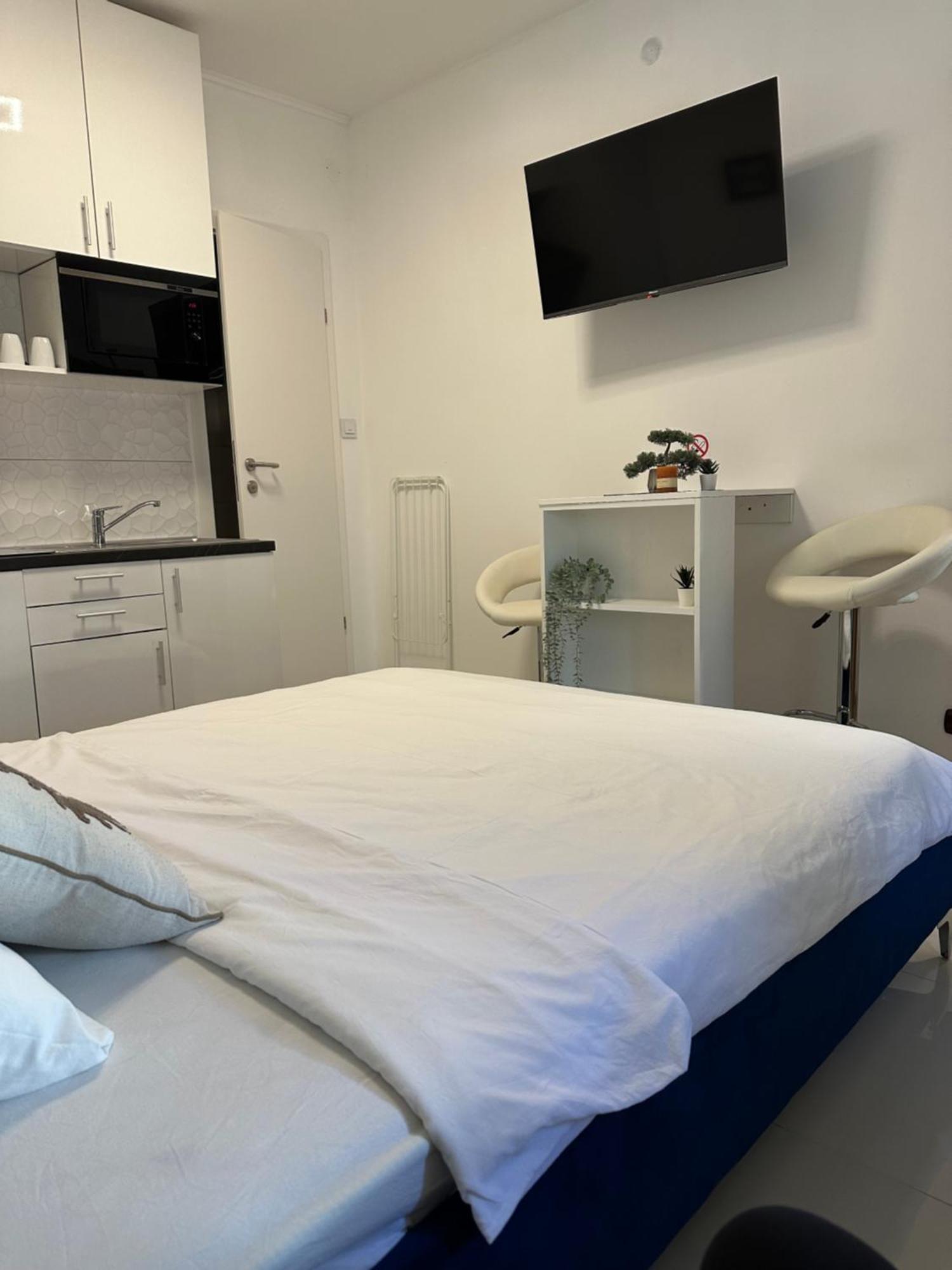 Luxury Old Town Rab Studio Apartments Rab Town Extérieur photo